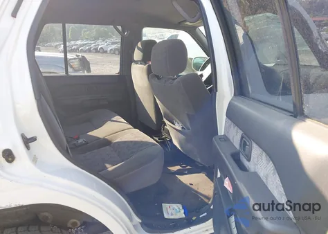 2000 Nissan Pathfinder Le/Se/Xe from USA, damaged, VIN JN8AR07Y4YW417611